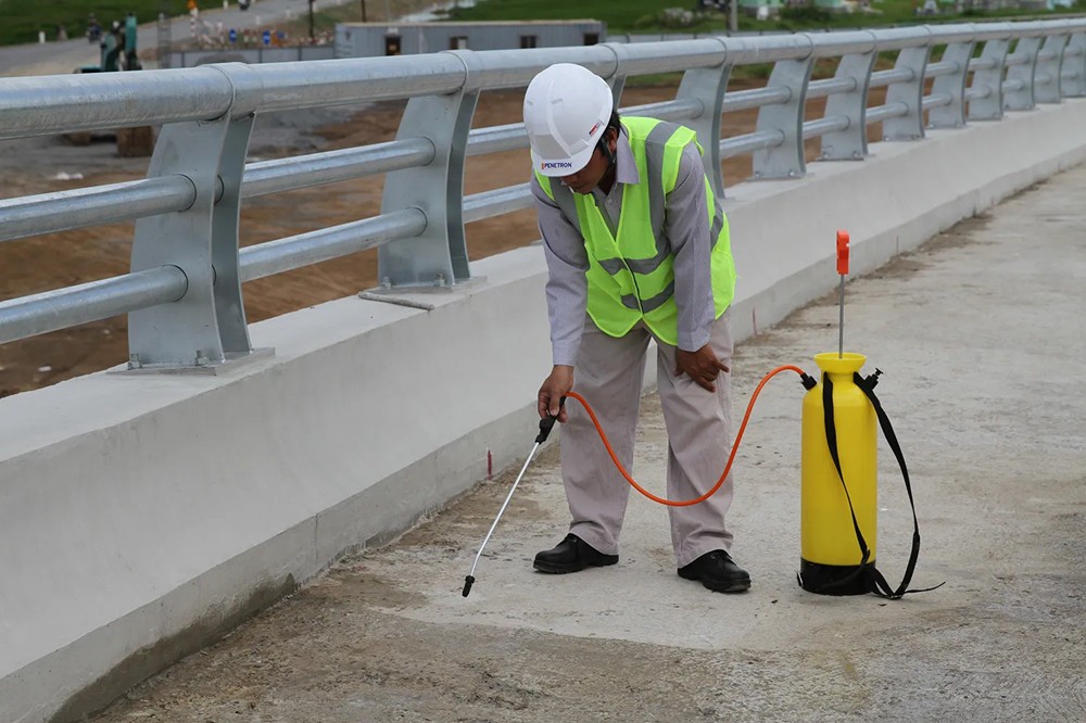 澎內傳混凝土保護劑（PNC701）